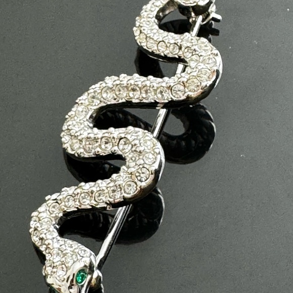 Vintage SWAROVSKI Snake Brooch Signed Swan Crystal Rhinestone Retired - Picture 7 of 10
